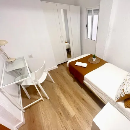 Image 6 - Carrer de Sant Joan Bosco, 44, 46019 Valencia, Spain - Room for rent