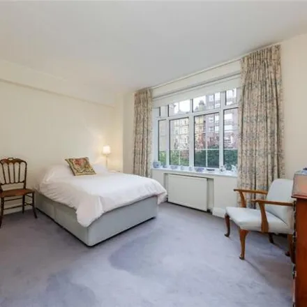 Image 6 - Shrewsbury House, 42 Cheyne Walk, London, SW3 5LX, United Kingdom - Apartment for sale