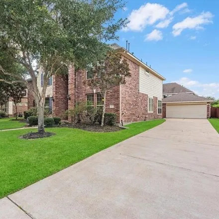Image 2 - 12603 Fall Branch Ln, Pearland, Texas, 77584 - House for sale