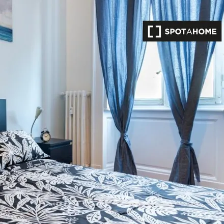 Rent this 3 bed room on Via Giorgio Pallavicino in 20145 Milan MI, Italy