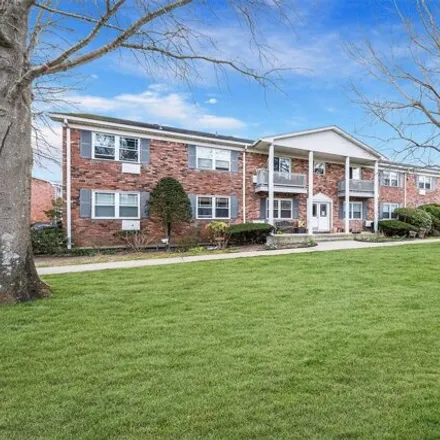 Image 2 - Fair Harbor Drive, Brookhaven, Village of Patchogue, NY 11715, USA - Apartment for sale