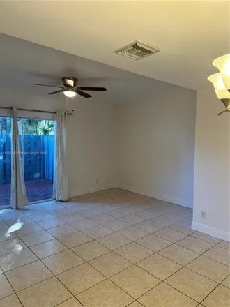 Image 7 - 1401 Northeast 19th Street, Fort Lauderdale, FL 33305, USA - Townhouse for rent