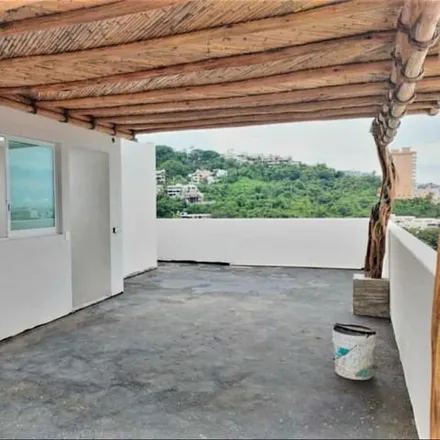 Buy this 2 bed house on Calle Teotepec in Fraccionamiento Las Cumbres, 39300 Acapulco