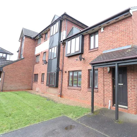 Rent this 2 bed apartment on Anna Close in Purfleet-on-Thames, RM19 1RQ