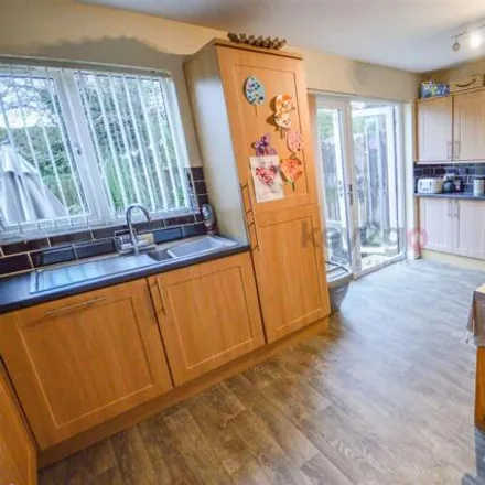 Image 7 - Toll House Mead, Sheffield, S20 5EL, United Kingdom - House for sale