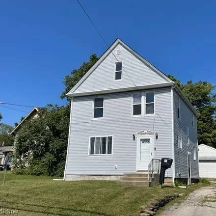 Buy this 5 bed house on 99 East York Street in Akron, OH 44310