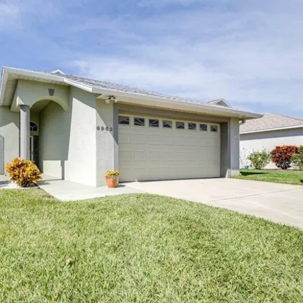Buy this 3 bed house on 6972 Starmount Drive in Polk County, FL 33810