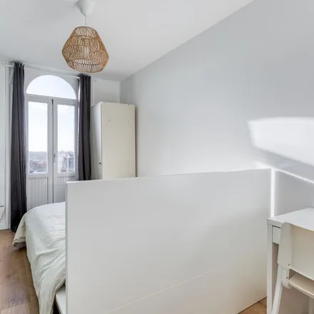 Rent this 3 bed apartment on 116 Avenue Jean-Baptiste Lebas in 59100 Roubaix, France