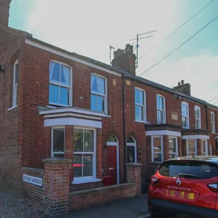 Buy this 3 bed townhouse on 17 Exton's Road in King's Lynn, PE30 5PG
