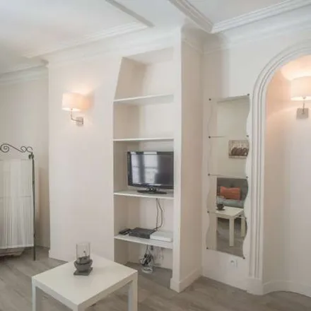 Image 5 - 90 bis Rue Laugier, 75017 Paris, France - Apartment for rent