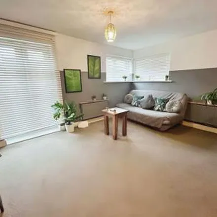 Image 5 - unnamed road, Cherry Burton, HU17 7LJ, United Kingdom - Apartment for rent