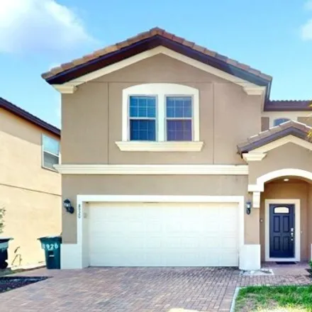 Buy this 8 bed house on 8976 Bengal Court in Osceola County, FL 34747