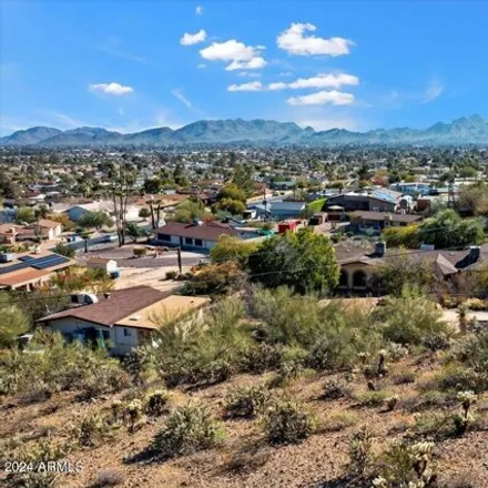 Image 4 - 2716 East Voltaire Avenue, Phoenix, AZ 85032, USA - House for sale
