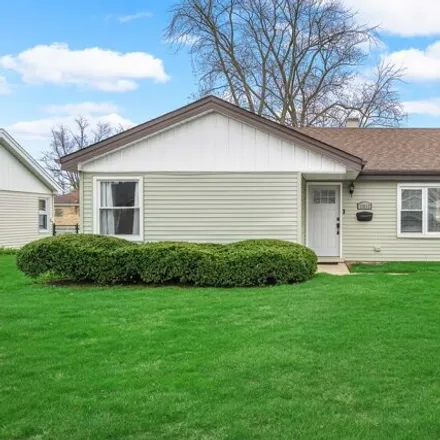 Buy this 3 bed house on Natchez Avenue in Worth, IL 60482