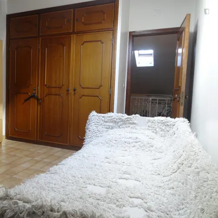 Rent this 5 bed room on Jardim das Marias in Estrada de Benfica, 1500-110 Lisbon