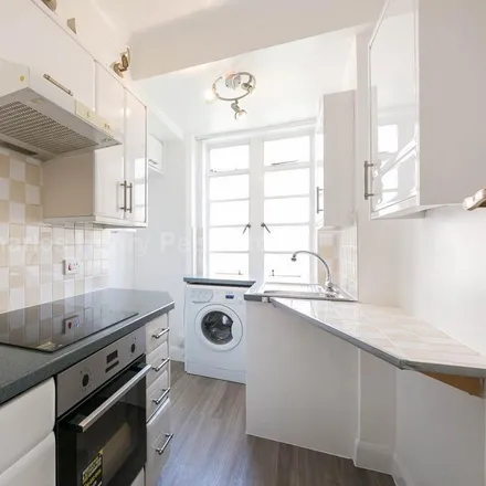 Rent this 1 bed apartment on Du Cane Court in Balham High Road, London