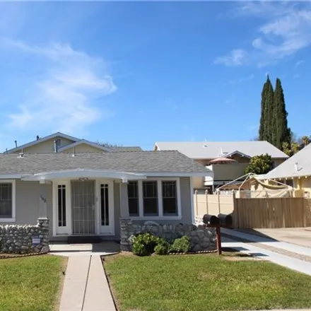Rent this 3 bed house on 143 North Lincoln Avenue in Fullerton, CA 92831