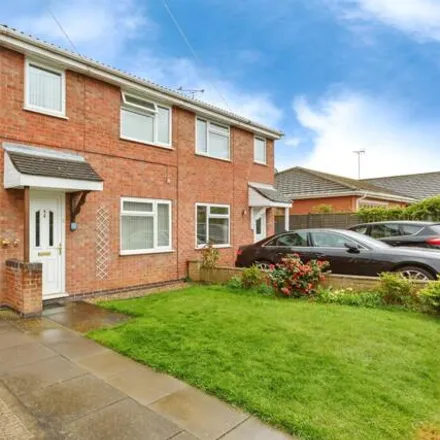 Buy this 3 bed duplex on Newby Close in Whetstone, LE8 6YW