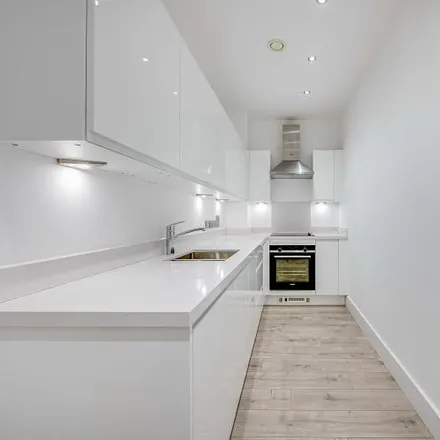 Image 1 - River Front, London, EN1 3SY, United Kingdom - Apartment for rent