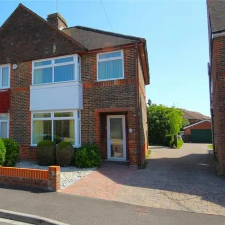 Buy this 3 bed house on Beaconsfield Road in Fareham, PO16 0QB