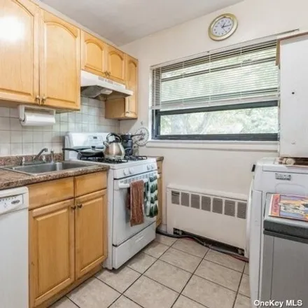 Image 2 - 219-18 75th Ave Unit Upper, Bayside, New York, 11364 - Apartment for sale