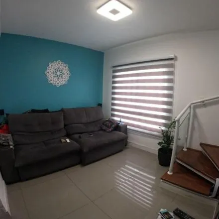 Buy this 2 bed house on Condomínio Vida Verde II in Rua Luiz Bianconi 475, Jardim Anzai