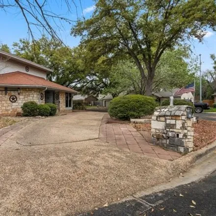 Image 1 - 2306 Inverrary Circle, Austin, TX 78652, USA - House for sale