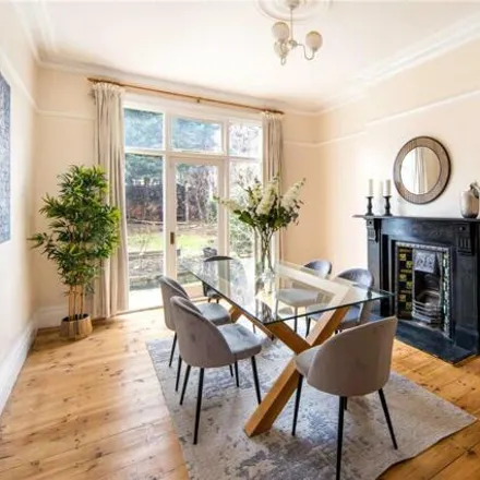 Image 3 - Gunton Road, Upper Clapton, London, E5 9JT, United Kingdom - House for sale