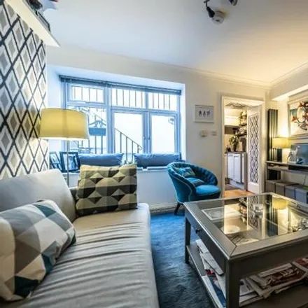 Buy this 1 bed apartment on 59 Great Cumberland Place in London, W1H 7DJ