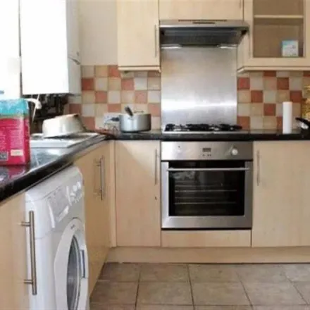 Image 3 - Streeties, 15 Shirley Street, London, E16 1HU, United Kingdom - Townhouse for rent