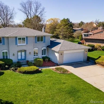 Image 2 - 882 Langley Road, Rochester Hills, MI 48309, USA - House for sale