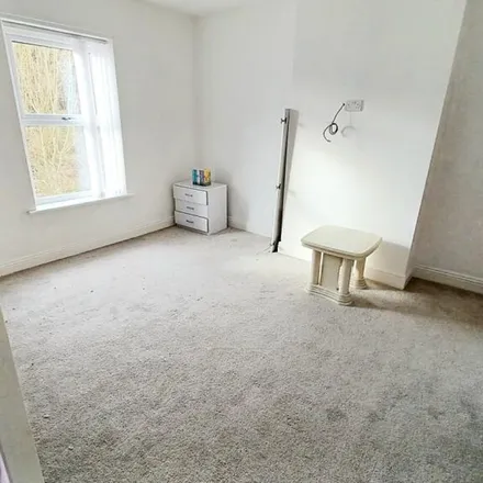 Rent this 1 bed apartment on Oxford Street in High Street, Eldon Lane