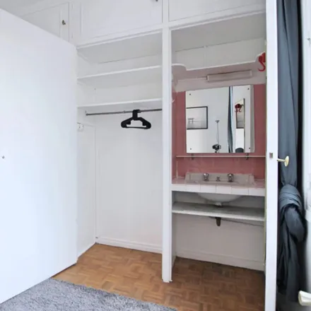 Image 3 - 22 Rue Duret, 75116 Paris, France - Apartment for rent