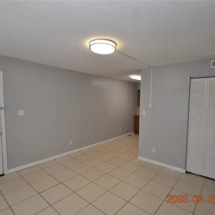 Image 5 - 2207 Irene Street, Hillsborough County, FL 33613, USA - Apartment for rent