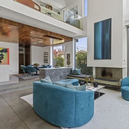 Image 4 - Open Air Homes - Stylish & Modern Apartment in Venice Beach, 505 Seville Court, Los Angeles, CA 90291, USA - House for sale