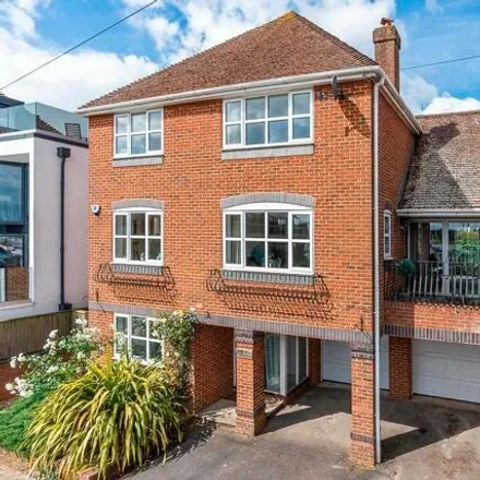 Buy this 5 bed house on Rope Walk in Hamble-le-Rice, SO31 4HB