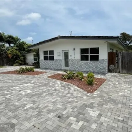 Image 1 - 2864 Northeast 21st Avenue, Fort Lauderdale, FL 33306, USA - House for rent