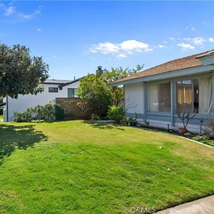 Image 5 - 1205 Outrigger Drive, Newport Beach, CA 92625, USA - House for sale