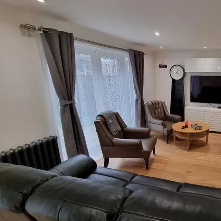 Image 4 - 170 Pentonville Road, London, N1 9JL, United Kingdom - House for rent