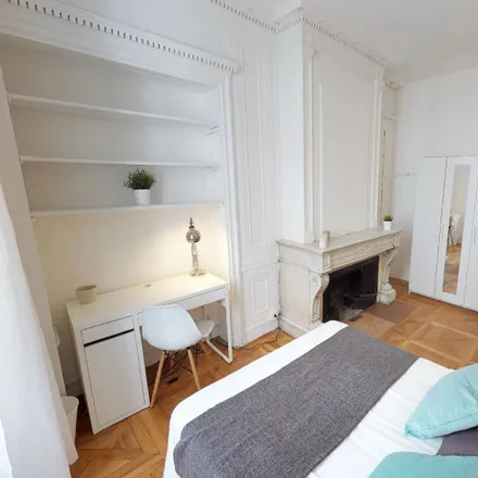 Image 2 - 24 Rue Jarente, 69002 Lyon 2e Arrondissement, France - Room for rent