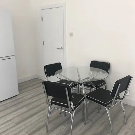 Rent this 1 bed apartment on Brudenell Avenue in Leeds, LS6 1HU