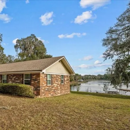 Buy this 3 bed house on 852 Lake Shore Terrace in Putnam County, FL 32148