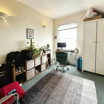 Image 9 - Castle Hill, Rochester, ME1 1QT, United Kingdom - Apartment for rent