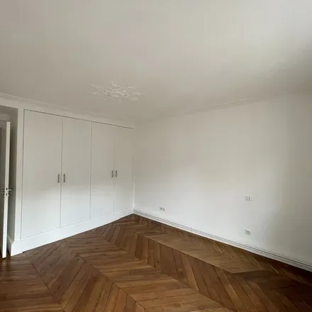 Image 5 - 12 Rue de Lisbonne, 75008 Paris, France - Apartment for rent