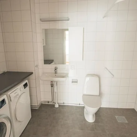 Rent this 3 bed apartment on Kornettvägen in 295 31 Bromölla, Sweden