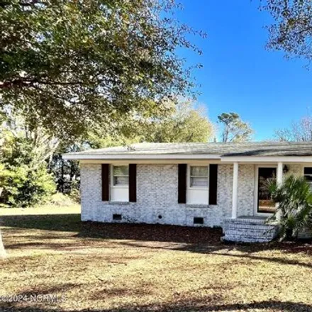 Image 2 - 5303 Autumn Drive, Piney Woods, Wilmington, NC 28409, USA - House for rent