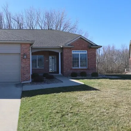 Buy this 2 bed house on 53 Spring Ridge Circle in Bloomington, IL 61704