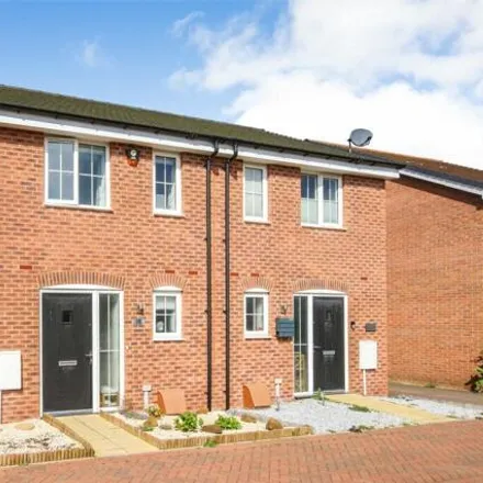 Buy this 2 bed duplex on unnamed road in Flitwick, MK45 1GJ