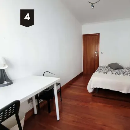 Image 1 - Ldo. Fco.J. Arilla, Calle Blas de Otero / Blas de Otero kalea, 48014 Bilbao, Spain - Room for rent