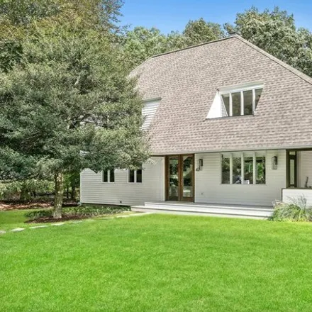 Buy this 4 bed house on 42 Fox Hunt Lane in Amagansett, Suffolk County